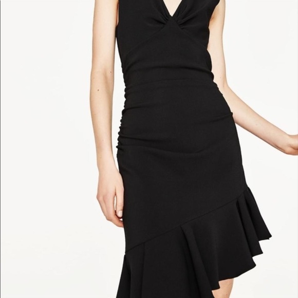 asymmetrical black dress zara ASYMMETRIC HEM SHORT DRESS - Black